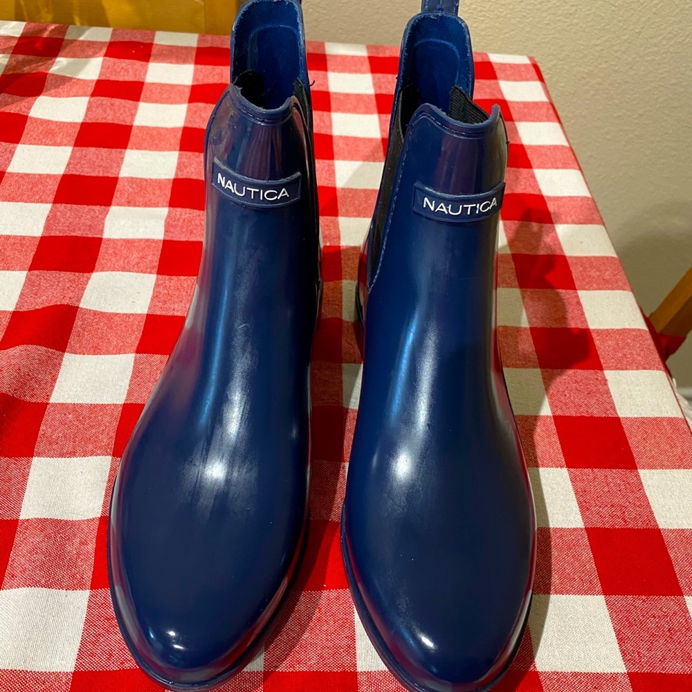 Nautica rainboots women size 9